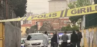 Yakalanmamak için aracın plakasına 'maşallah' yazan şüpheliler, çarptıkları sürücüyü 350 bin lira gasbettiler