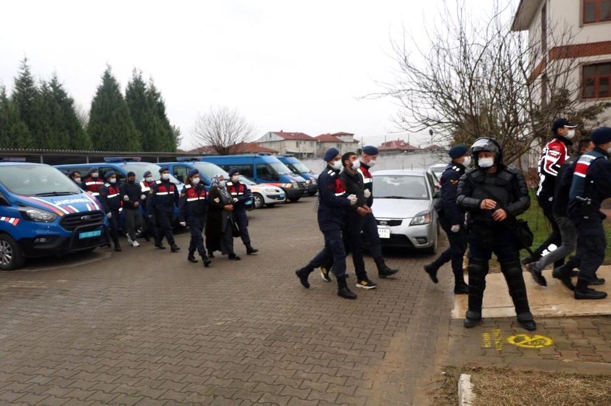 Sakarya\'da jandarma ekiplerince yakalanan bin 95 kişi tutuklandı