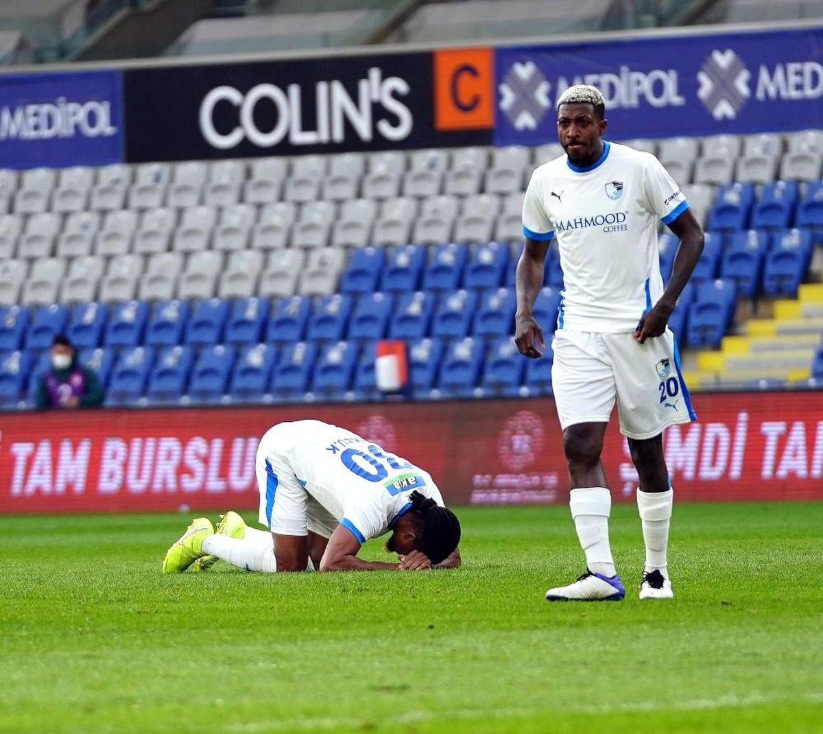Süper Lig: Medipol Başakşehir: 1 - BB Erzurumspor: 0 (İlk yarı)