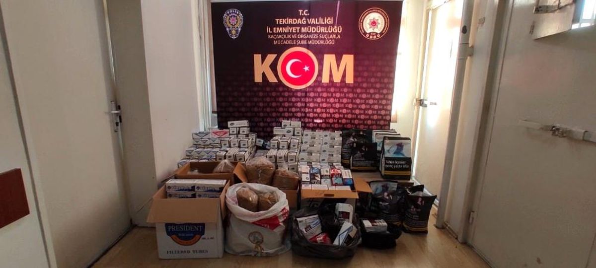 Tekirdağ\'da içi tütünle doldurulmuş 50 bin makaron ele geçirildi