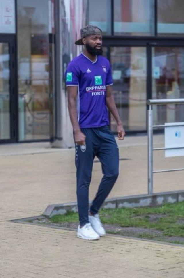 Tesislere Anderlecht formasıyla gelen Antwerp'li Lamkel Ze, idmana alınmadı