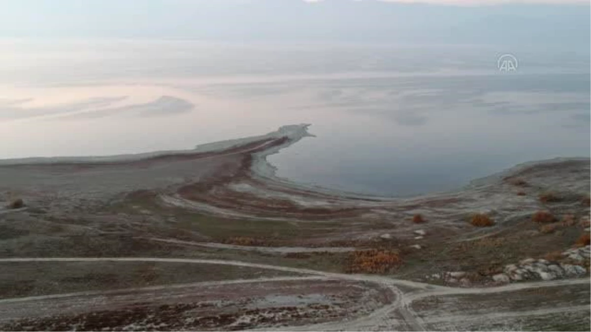 Son dakika gündem: Uzmanlardan Burdur Gölü\'ndeki çekilmeye ilişkin "idareli su kullanımı" uyarısı
