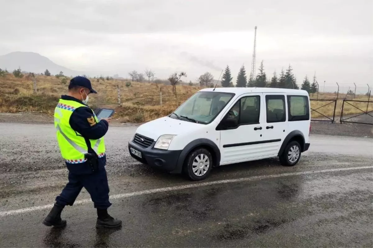 49 kişiye sokağa çıkma cezası