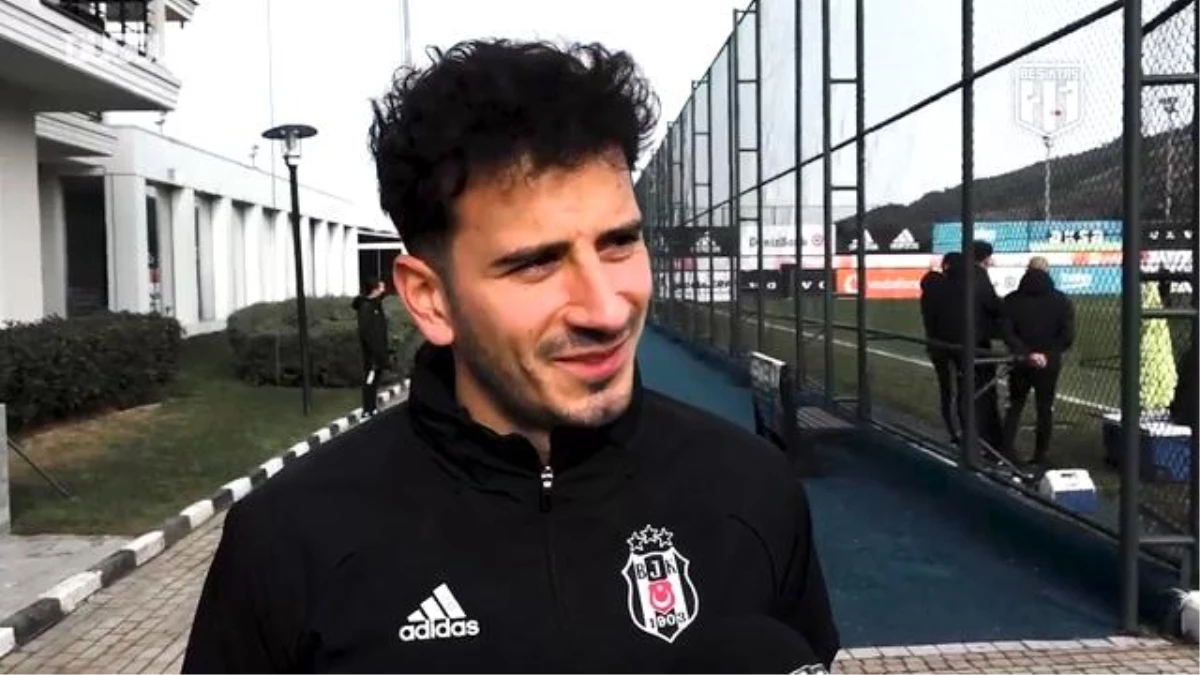 Beşiktaşlı Oyuncular Larin’in Rizespor’a attığı En Güzel Golü Seçiyor