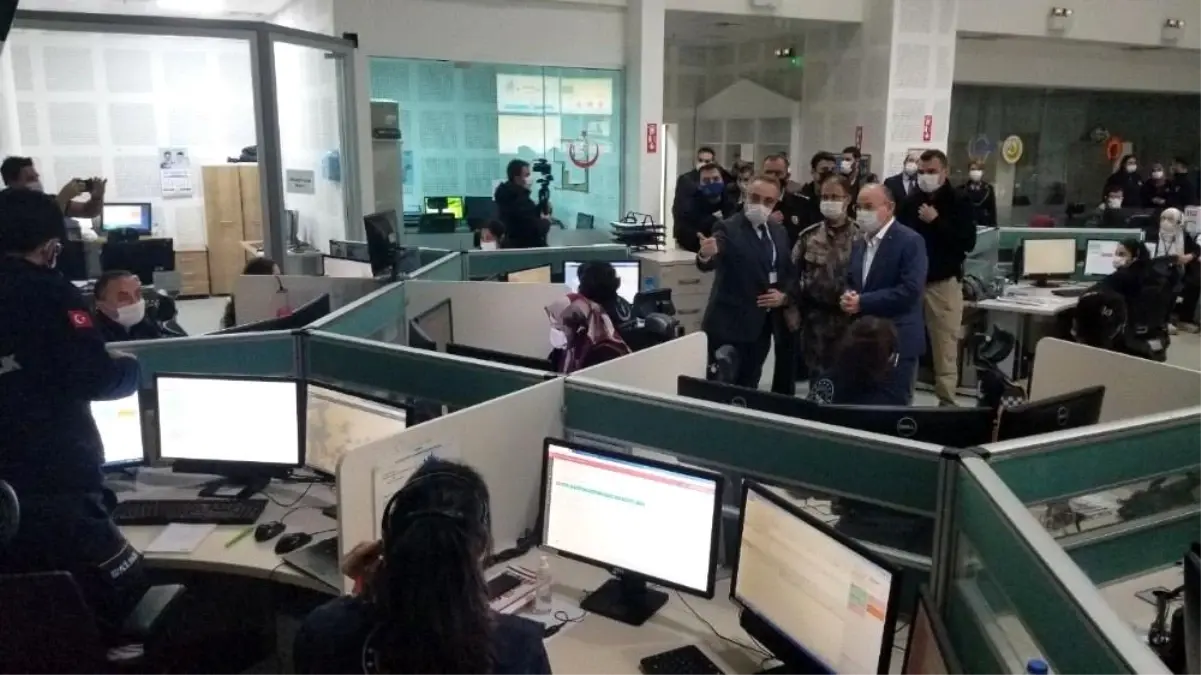 Manisa 112 Acil Çağrı Merkezine gelen çağrıların yüzde 57\'si asılsız çıktı