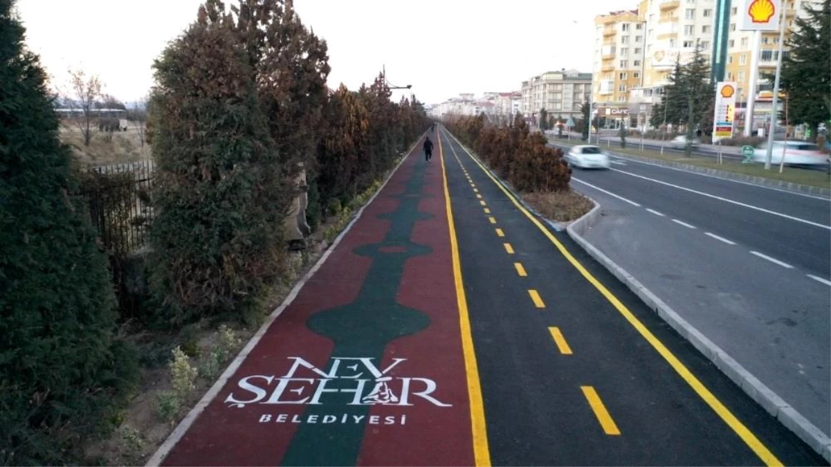 Nevşehir\'de yenilenen yürüyüş yolu ve bisiklet yolu hizmete açıldı