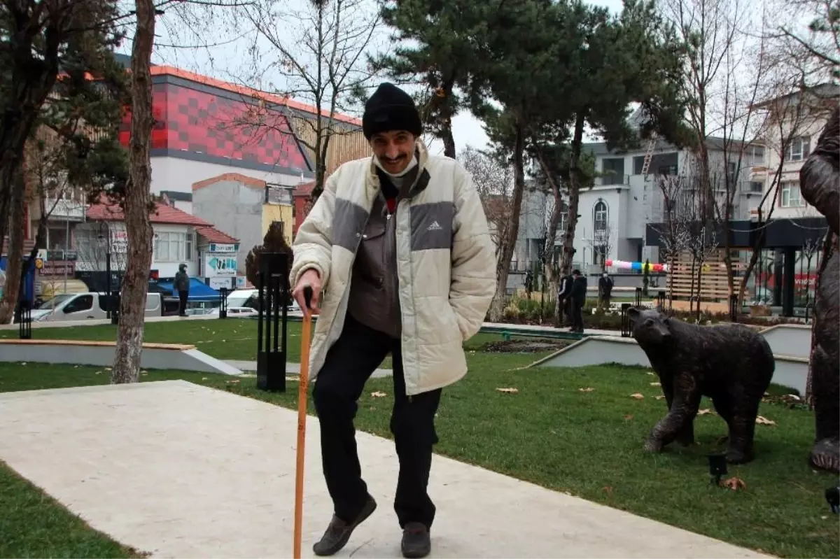 Tek isteği akülü tekerlekli sandalye