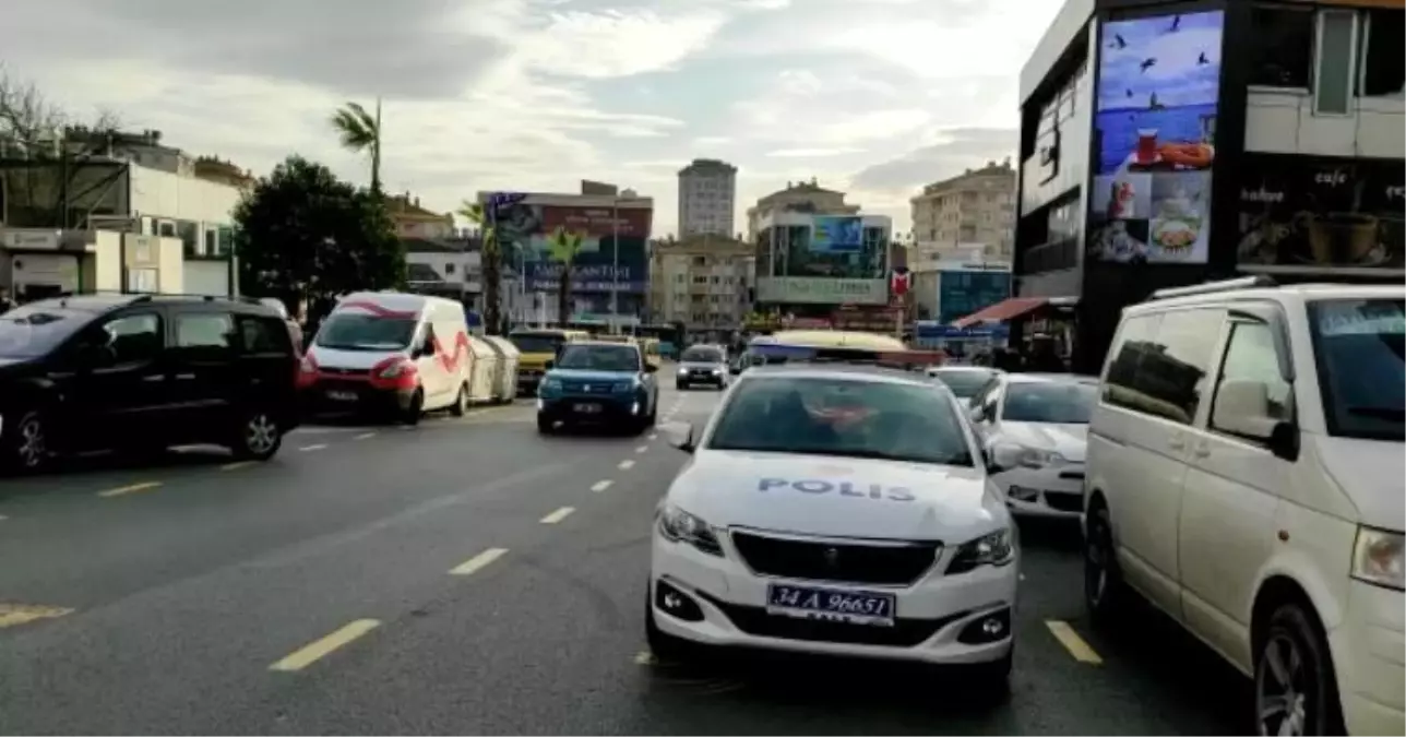 Çekmeköy\'de kuyumcuda silahlı maskeli soygun