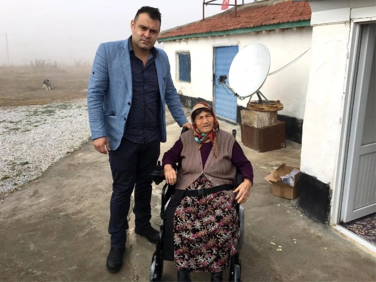 ÇEL-DER\'den ihtiyaç sahibi engellilere akülü tekerlekli sandalye yardımı
