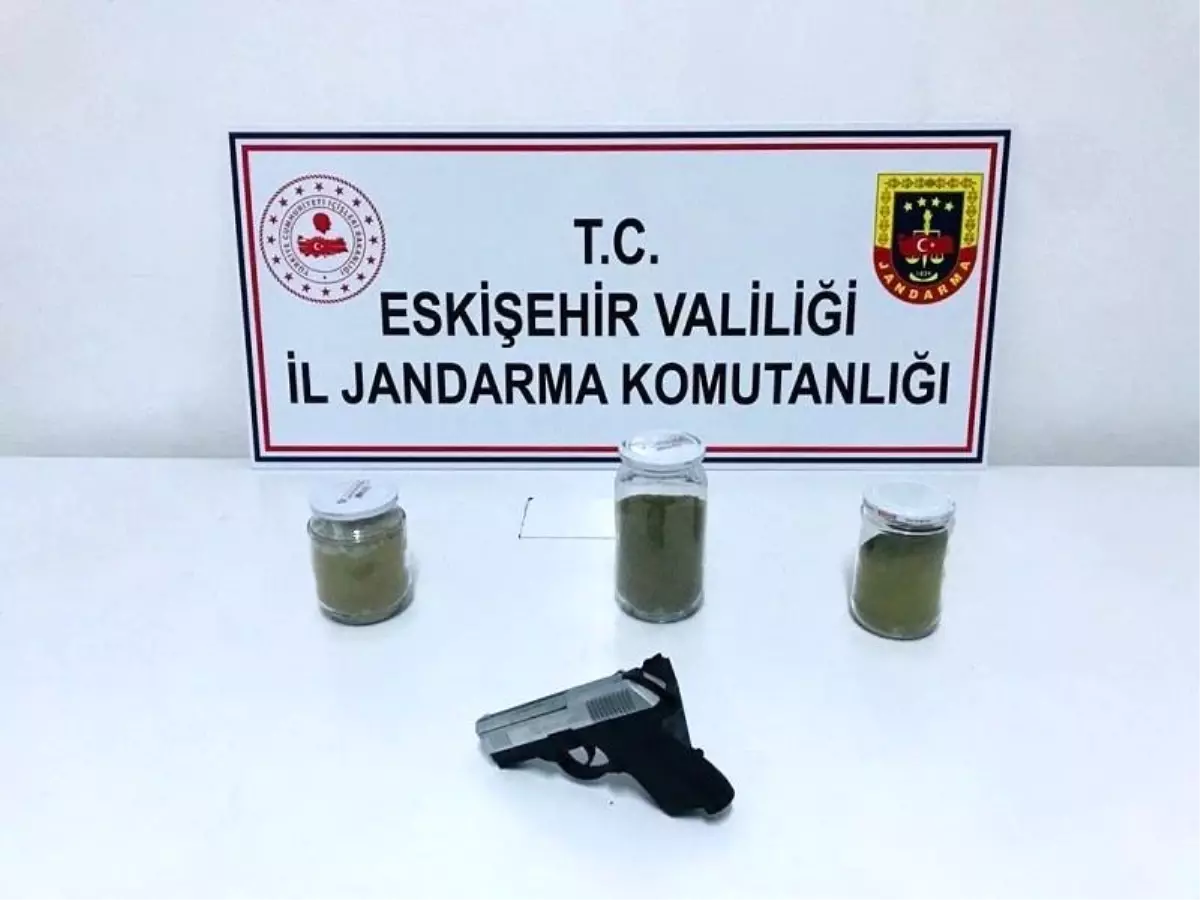 Eskişehir\'e uyuşturucu getiren 2 kişi yakalandı