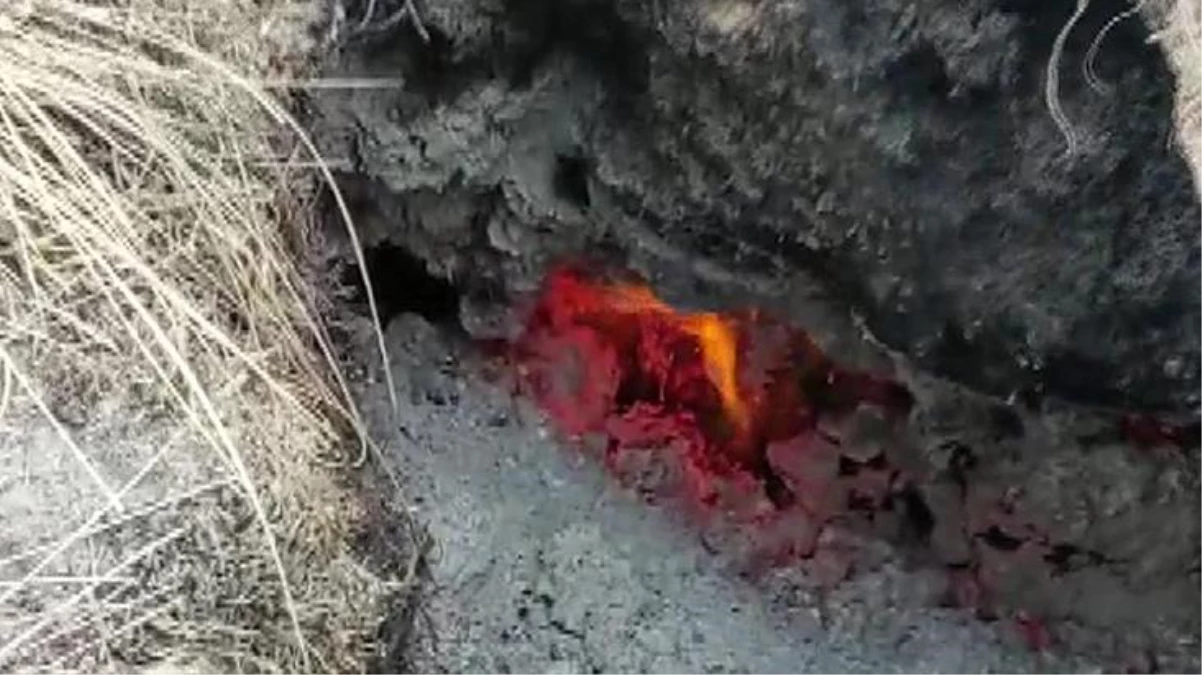 Karapınar\'da toprağın altındaki metan gaz kaynaklı ateş paniğe neden oldu