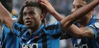 Manchester United, Amad Diallo'yu renklerine bağladı