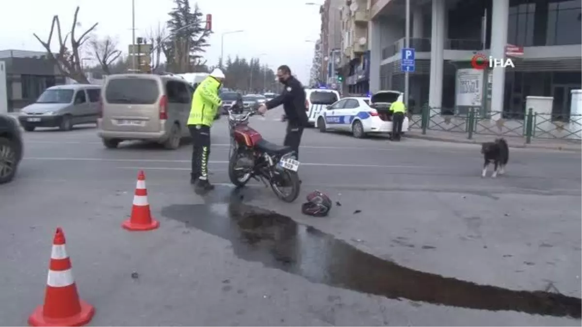 Motosiklet tramvay ile çarpıştı: 1 yaralı