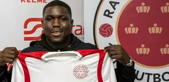 Süper Lig'in eski yıldızı Royston Drenthe, aldığı kilolarla dikkat çekti