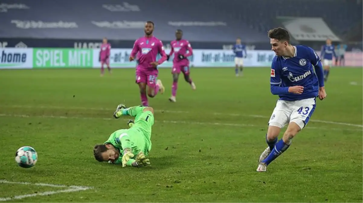 Hoffenheim\'ı 4-0 yenen Schalke, ligde 1 yıl sonra galip geldi