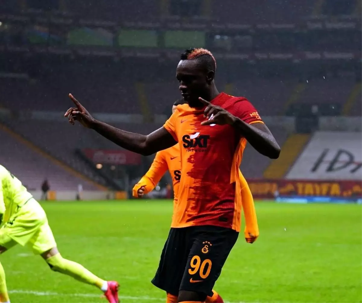 Mbaye Diagne 9. golünü attı