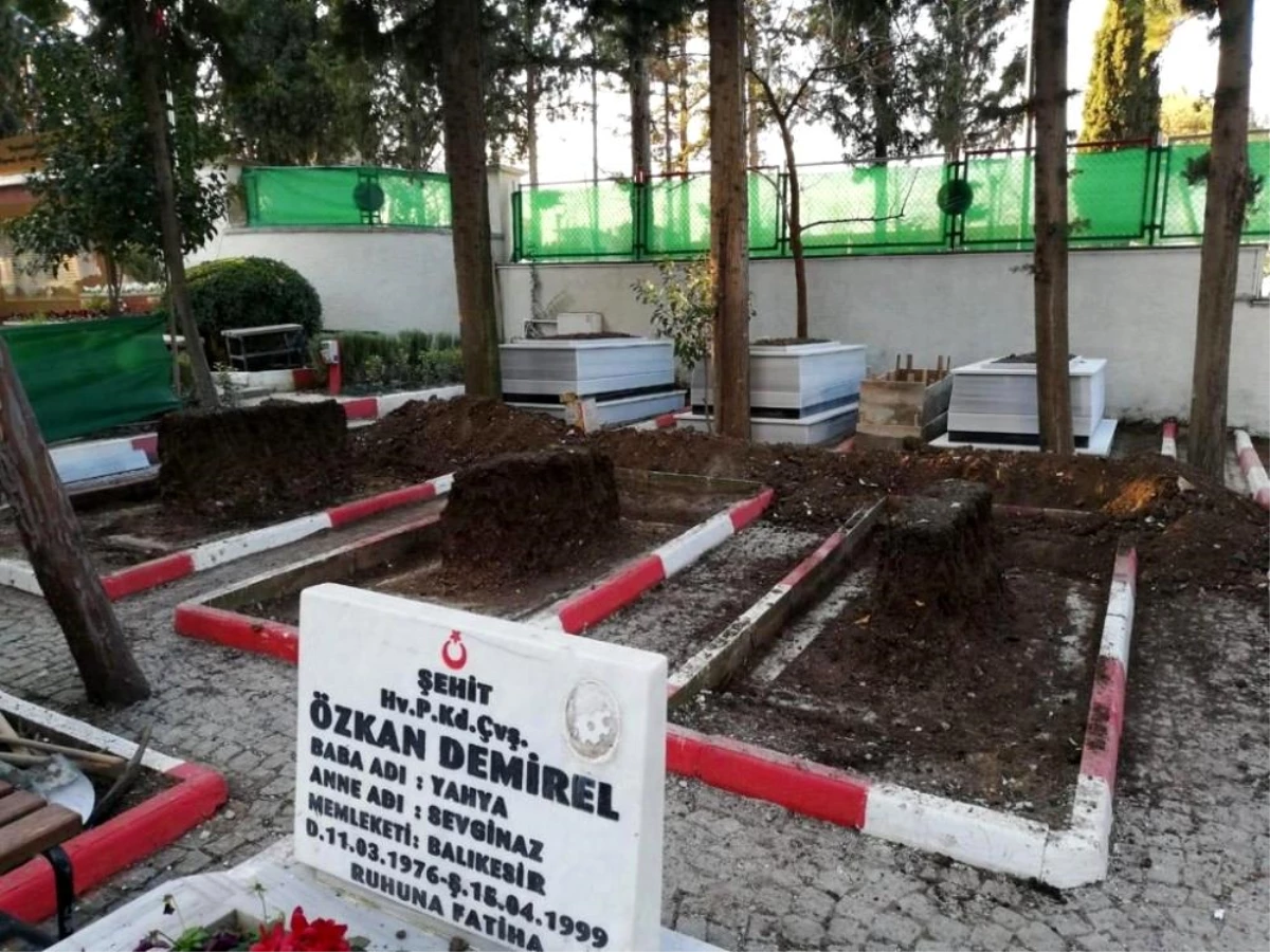 Son dakika haberleri... Şehit mezarları Marmara mermeri ile yenileniyor