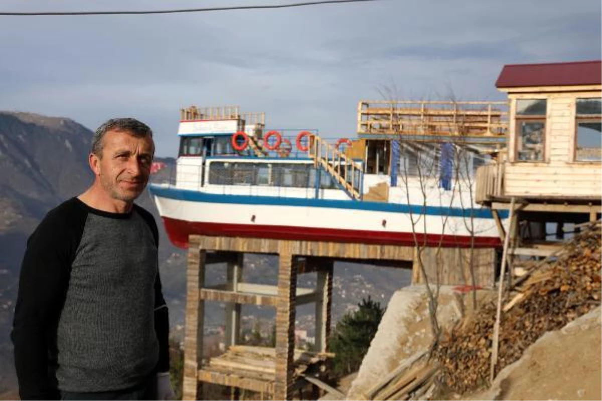 Trabzonlu turizmci tekneyi dağa çıkarıp, kafeteryaya dönüştürdü