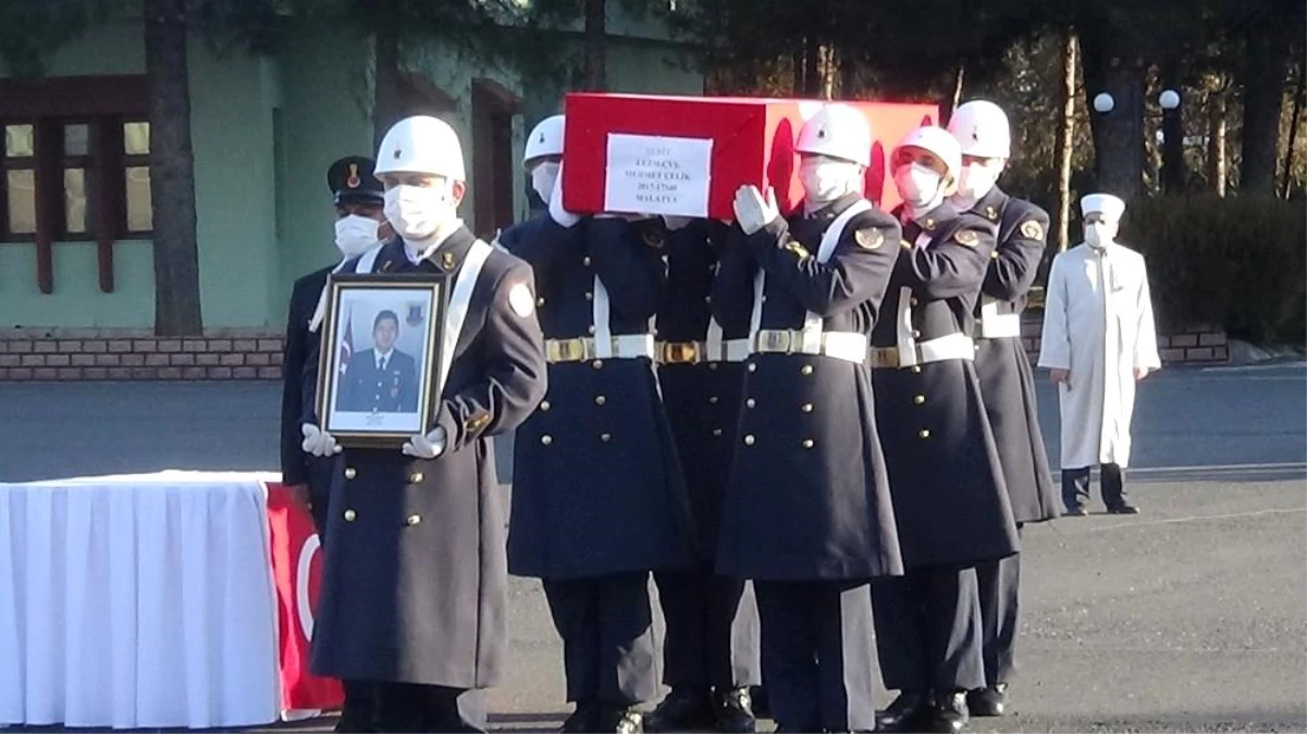 DİYARBAKIR - Şehit Jandarma Uzman Çavuş Mehmet Çelik için tören düzenlendi