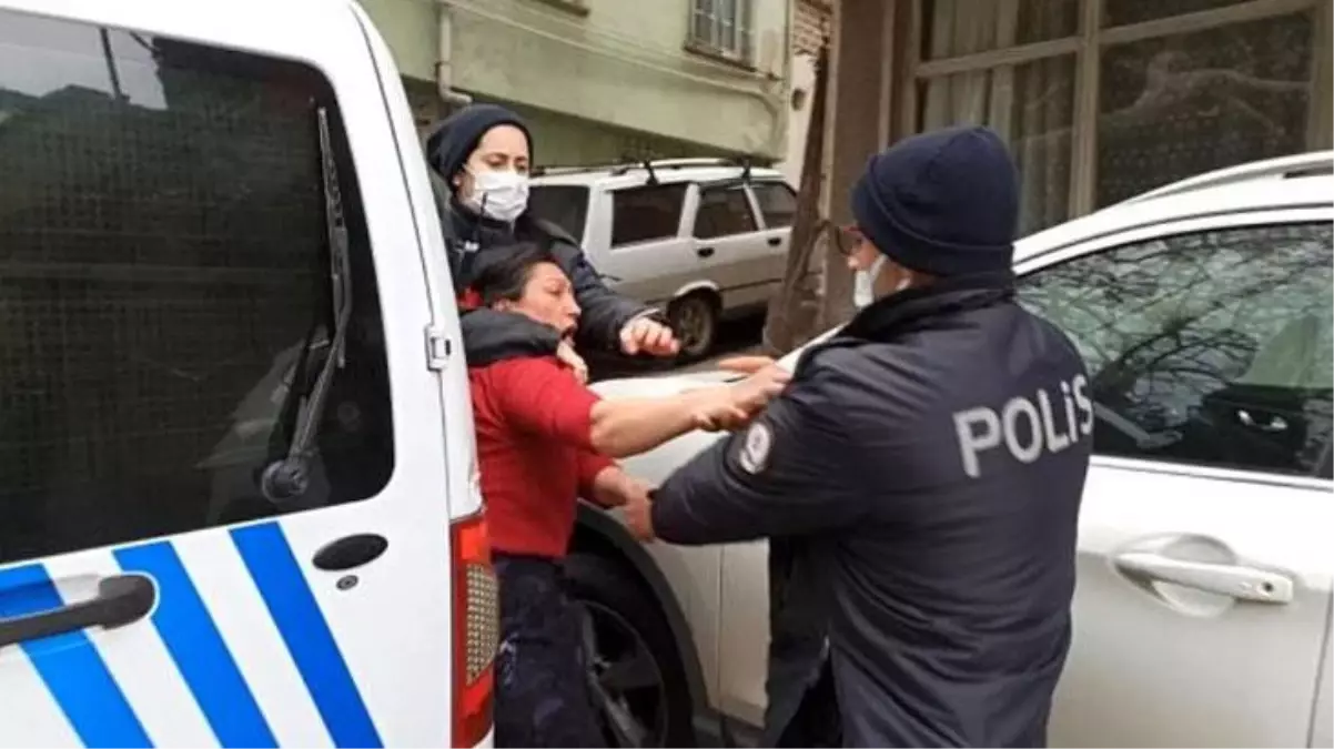 Geçen yıl mahalleyi havaya uçurmak isteyen kadın ortalığı birbirine kattı! Polislere çaydanlıkla direndi