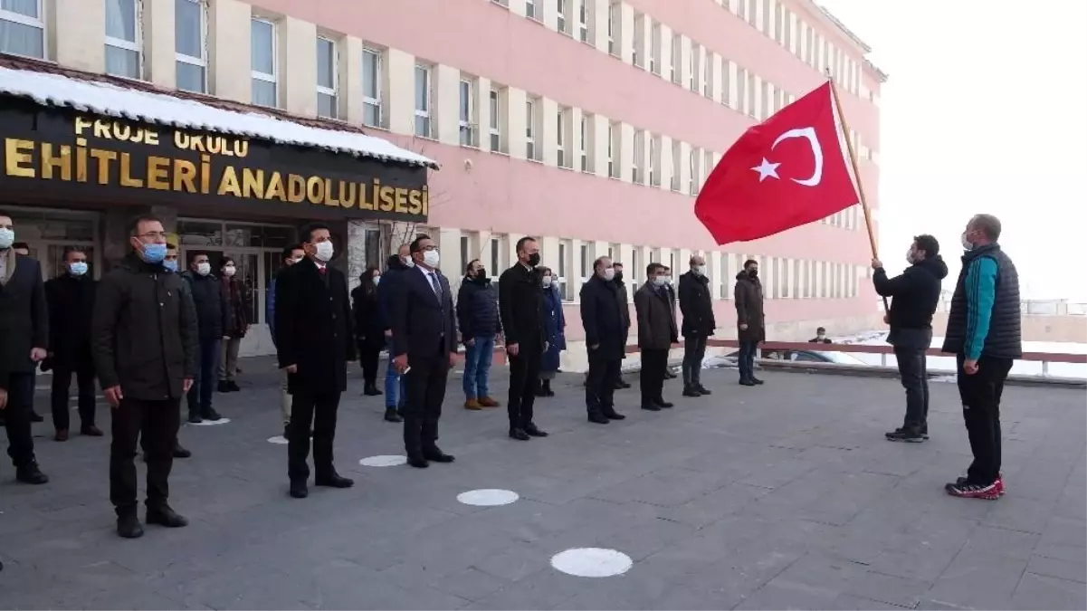 Son dakika haberleri! Bakan Selçuk\'un, "Okulların bahçesinde İstiklal Marşı okunsun" çağrısı