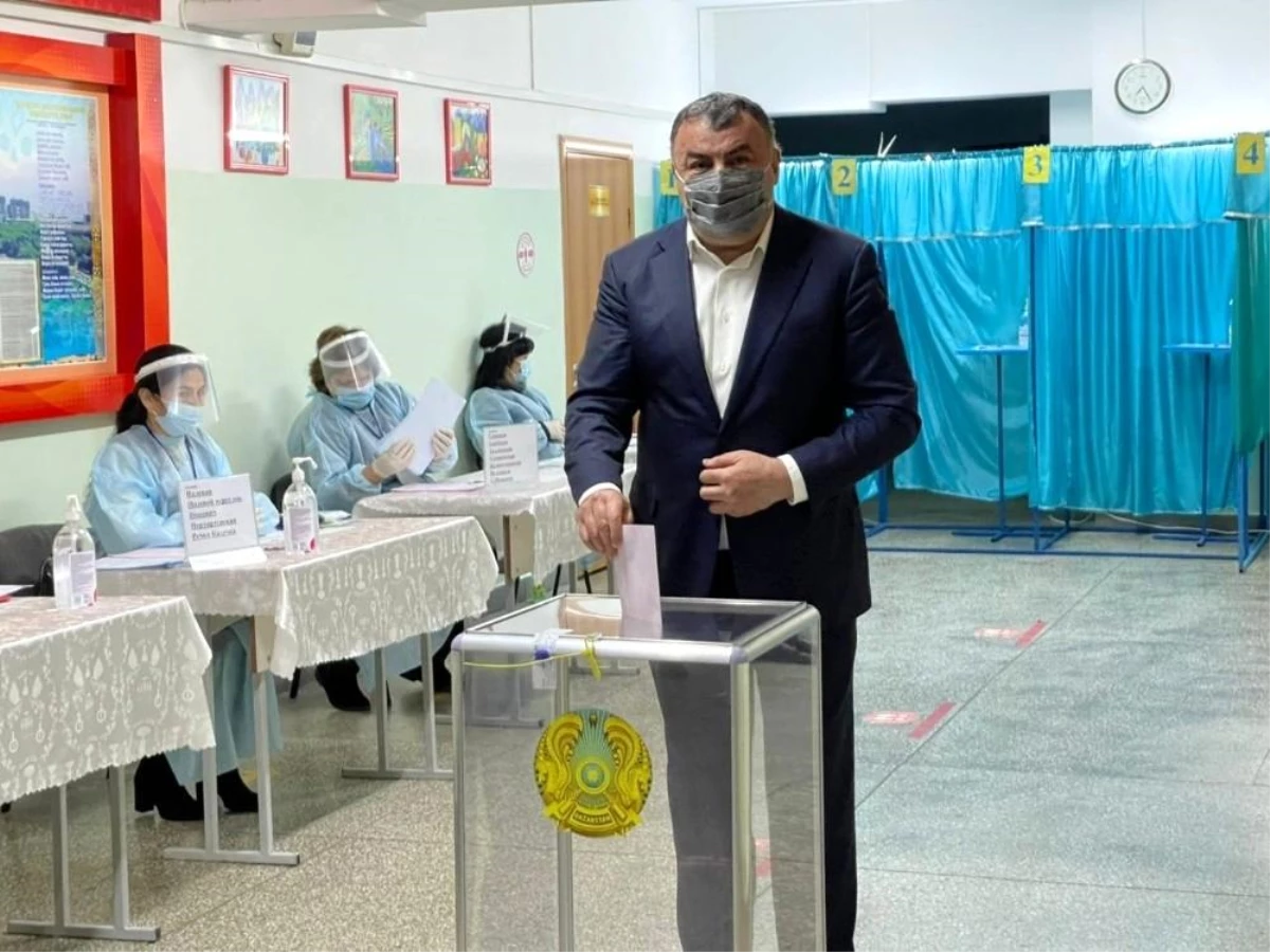 Başkan Kassanov, Kazakistan\'da milletvekili seçildi