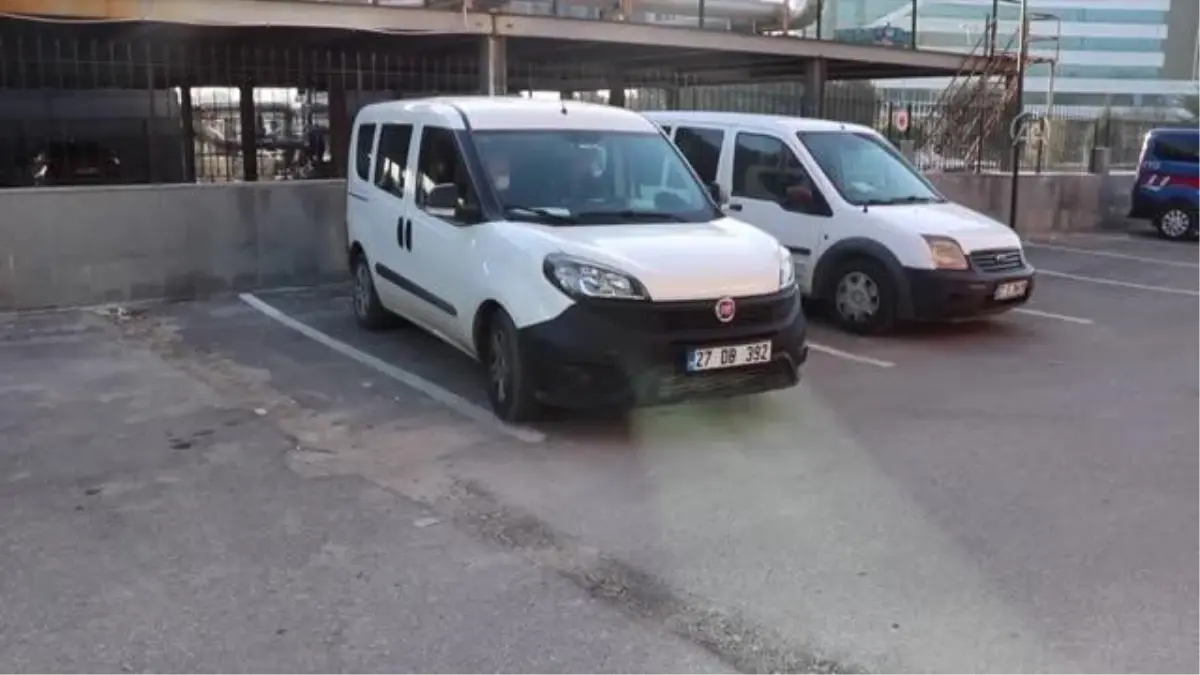 Son dakika: GAZİANTEP - "Gaybubet evi"nde yakalanan FETÖ\'nün sözde avukatlardan sorumlu mahrem imamı adliyede