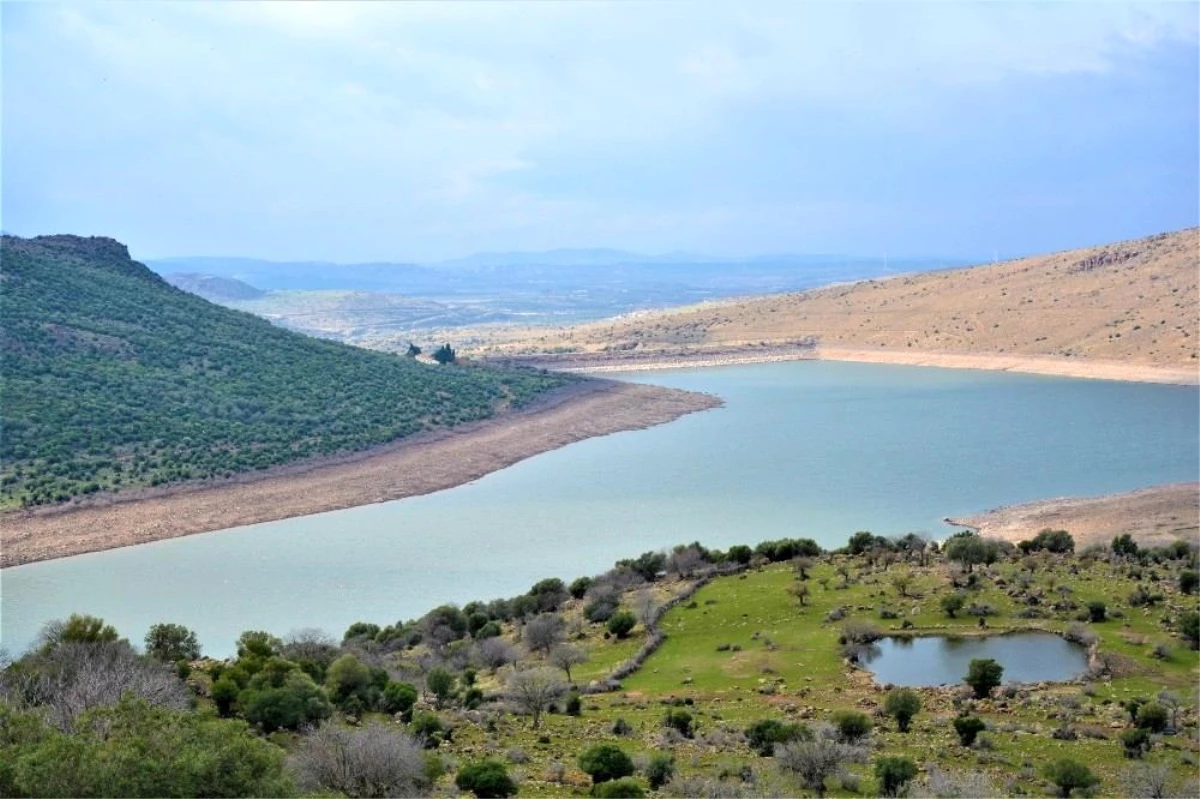 Güzelhisar Barajı\'nda su seviyesi yüzde 25 azaldı