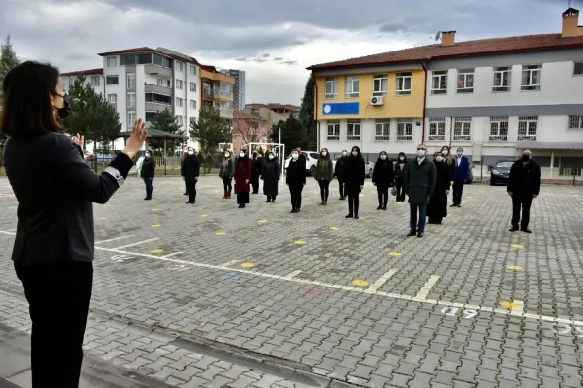 İstiklâl Marşı coşkuyla okundu