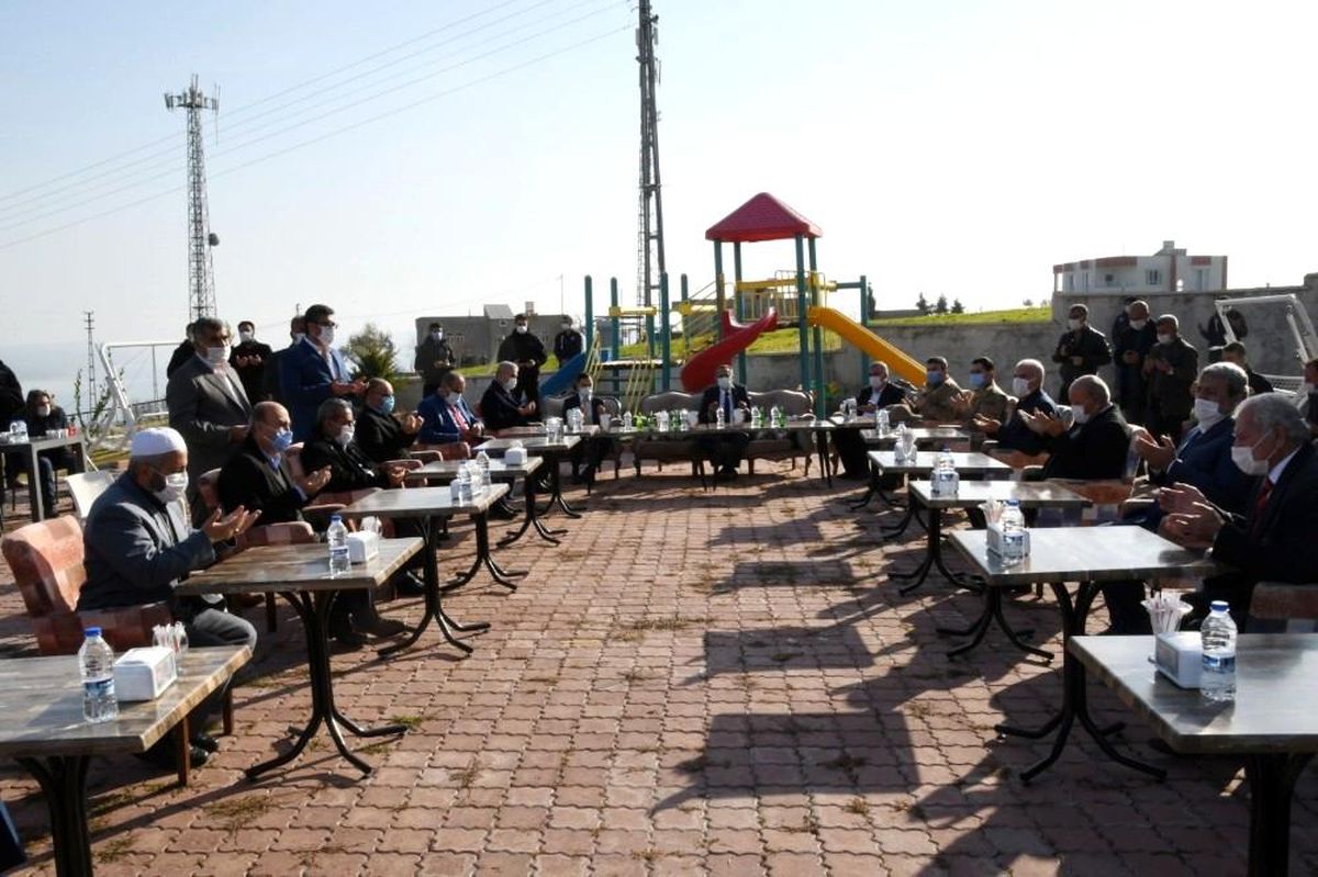 Kahta\'da husumetli akrabalar 21 yıl sonra barıştırıldı