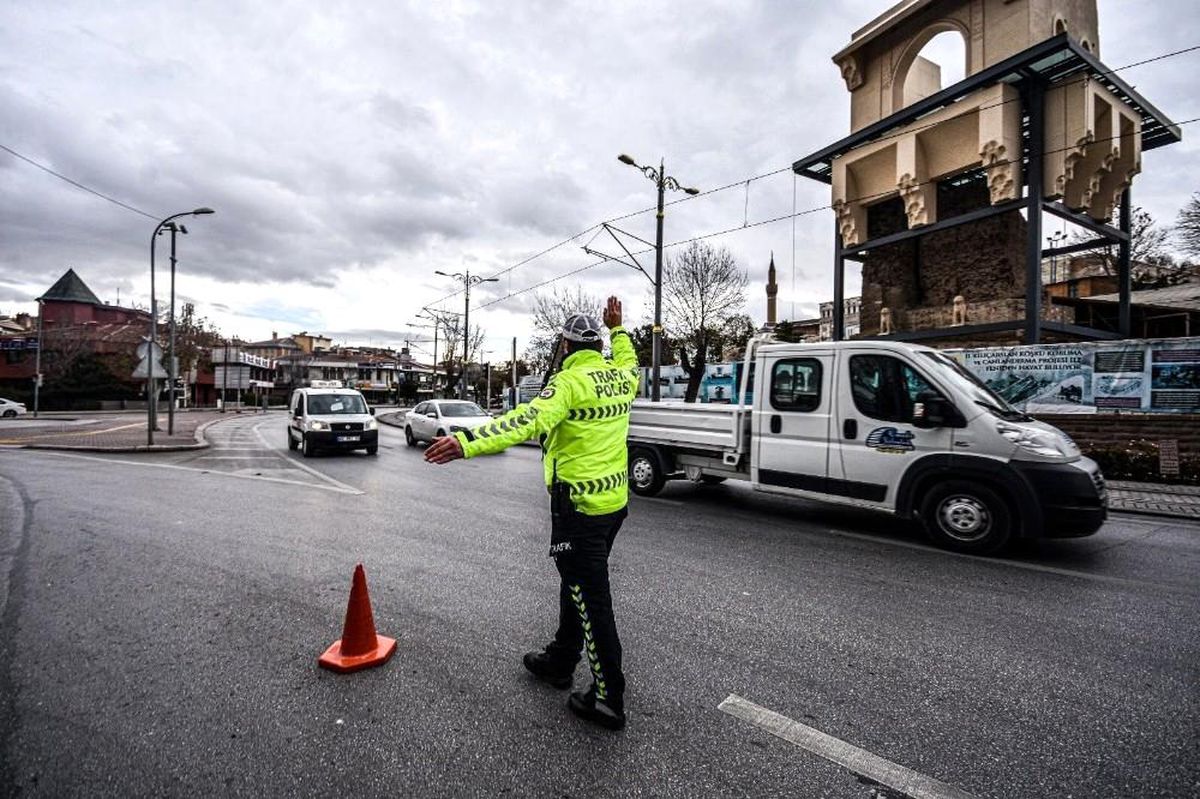 Konya\'da kuralları ihlal eden bin 32 sürücüye ceza