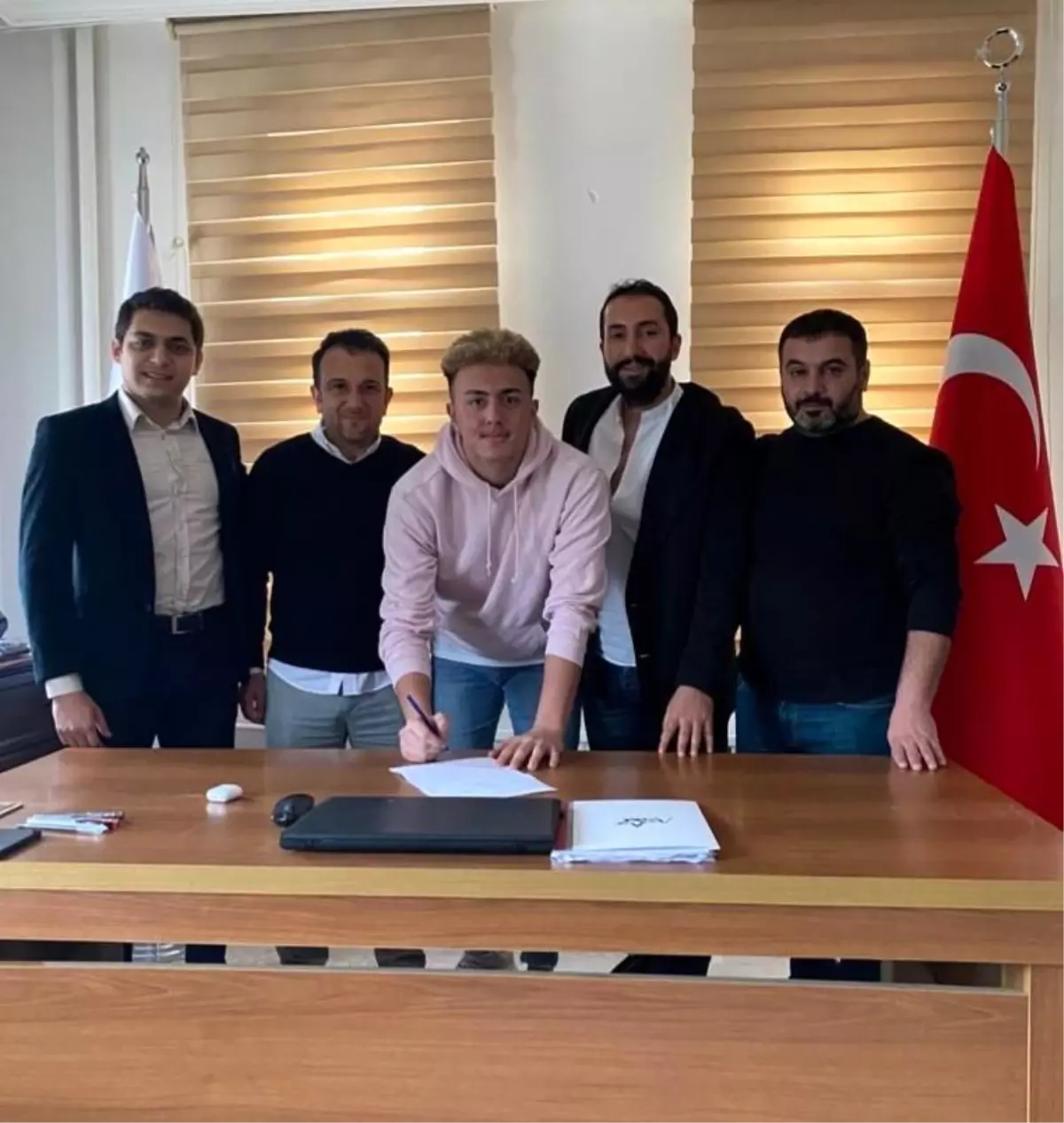 Mamak FK, Evra Saner Gülal\'ı kadrosuna kattı