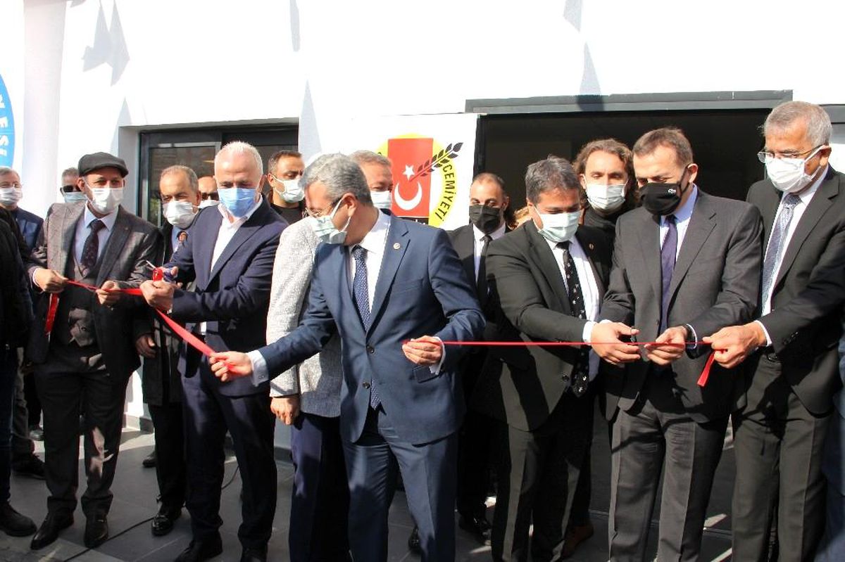 Mezitli Belediyesi Basın evi törenle açıldı