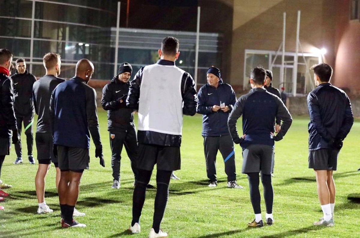 Dan Petrescu\'nun ekibi