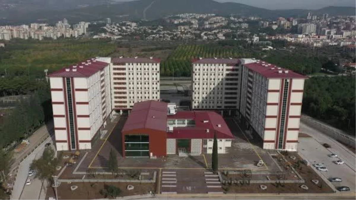 İzmir\'de üniversitelilere 5 yıldızlı otel konforunda barınma imkanı