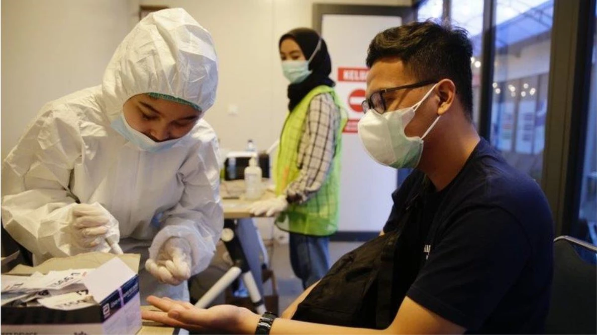 Covid aşısı: Endonezya\'da Çin aşısı CoronaVac kullanılırken neden yaşlılara öncelik verilmiyor?