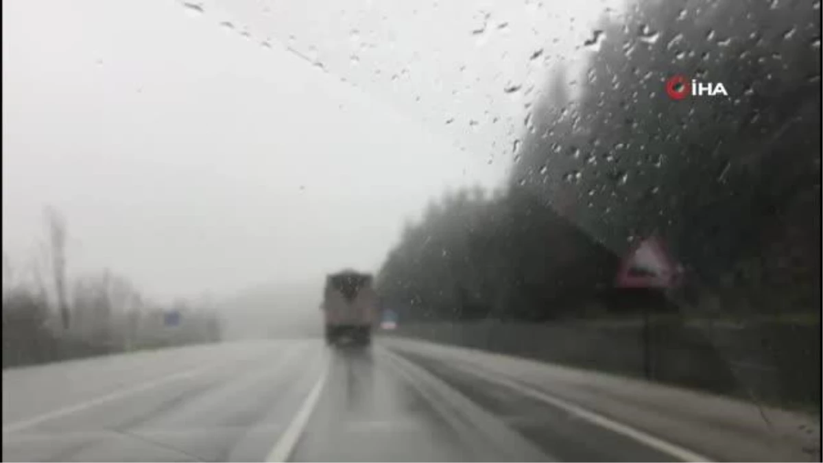 Bursa'da beklenen kar yağışı başladı