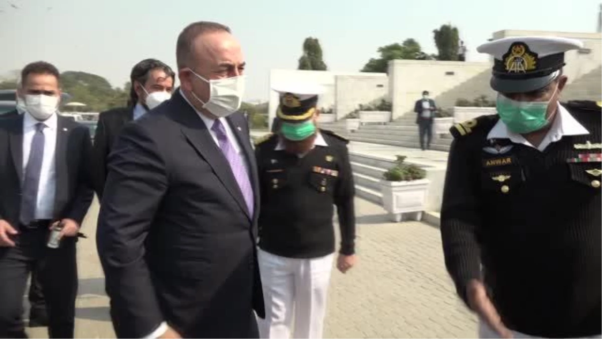 Dışişleri Bakanı Çavuşoğlu, Cinnah Anıt Mezarı\'nı ziyaret etti
