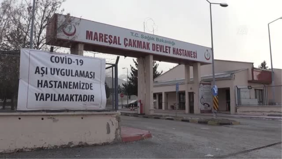 Sağlık çalışanlarına CoronaVac aşısı yapılmaya başlandı