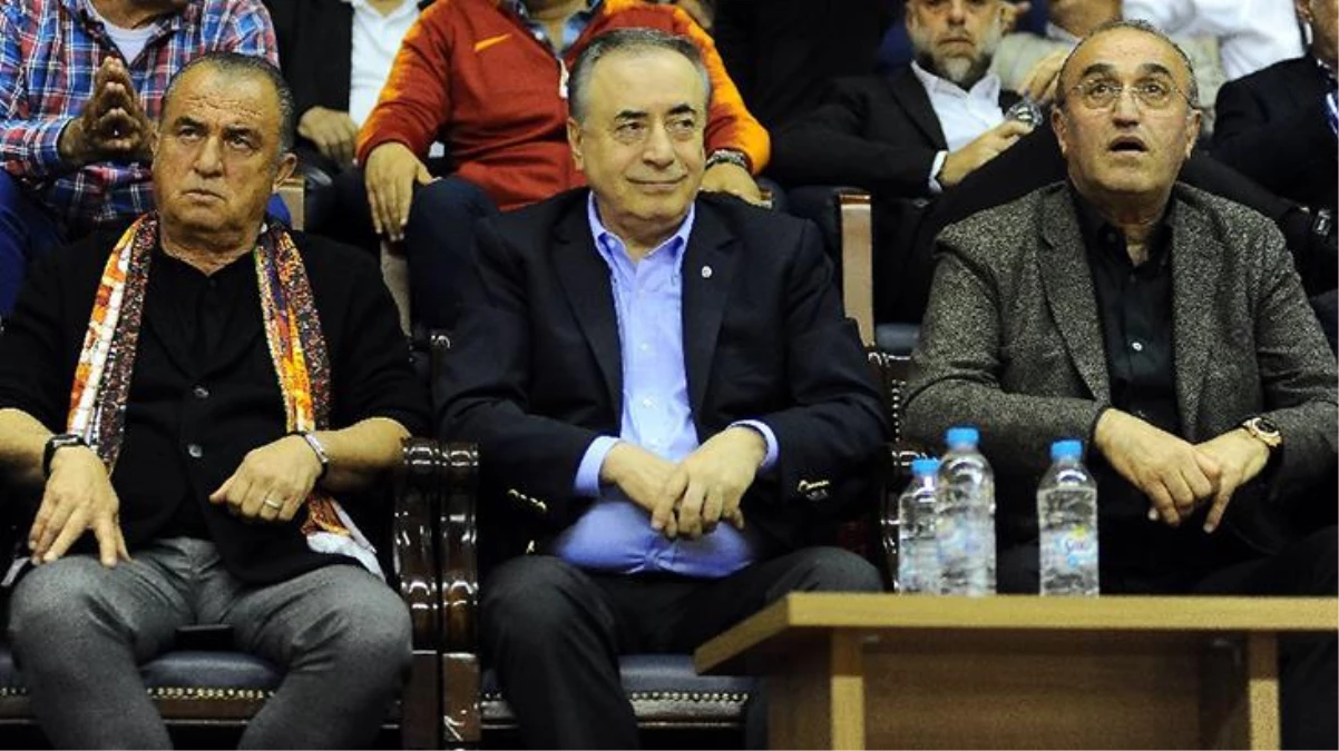 Galatasaray\'da Fatih Terim ile yönetim arasındaki krizin detayları ortaya çıktı