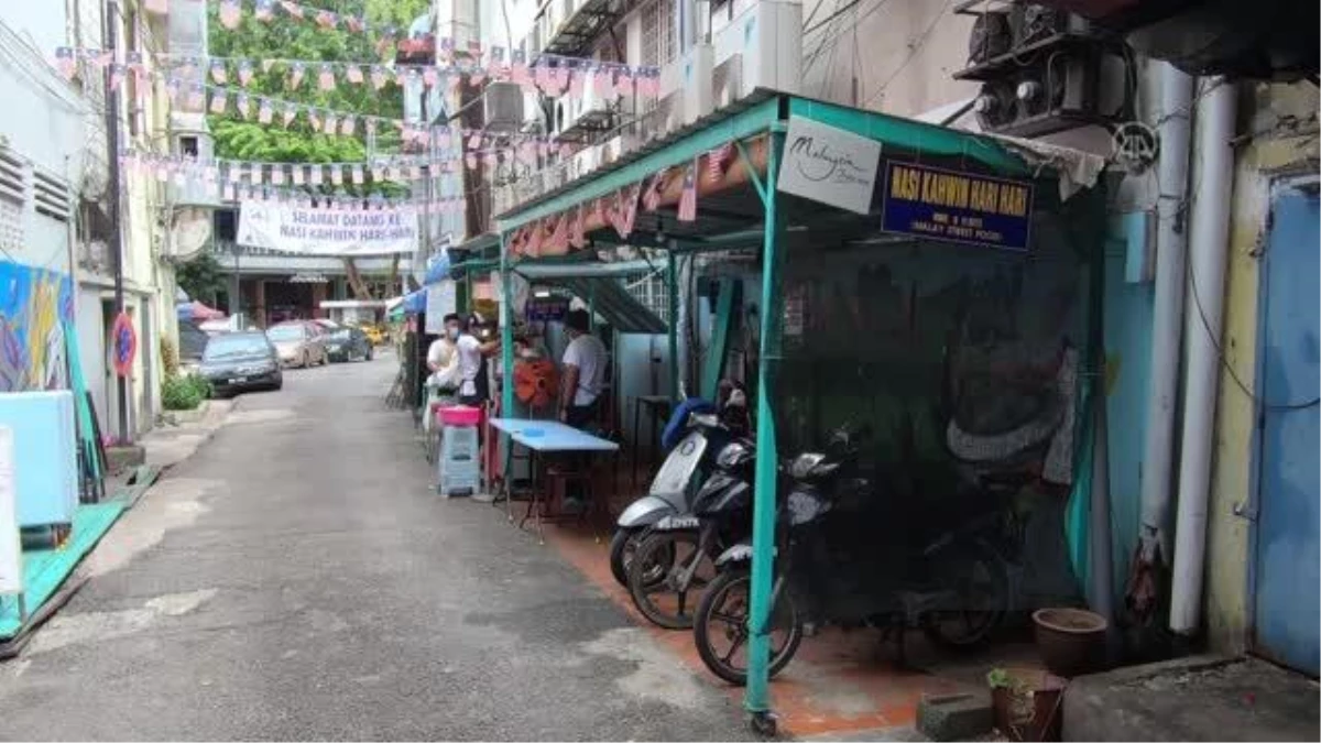 KUALA LUMPUR - Malezyalılar, yeniden uygulamaya giren sokağa çıkma yasağına alışmaya çalışıyor