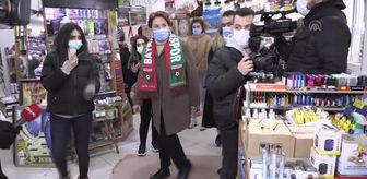 Akşener, esnaf ziyaretinde gündeme ilişkin soruları yanıtladı