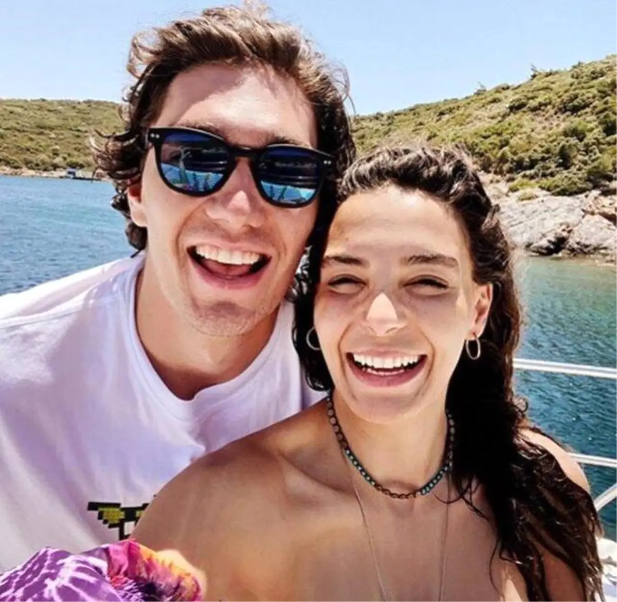Ebru Şahin sevgilisi Cedi Osman\'a mı mesaj gönderdi?