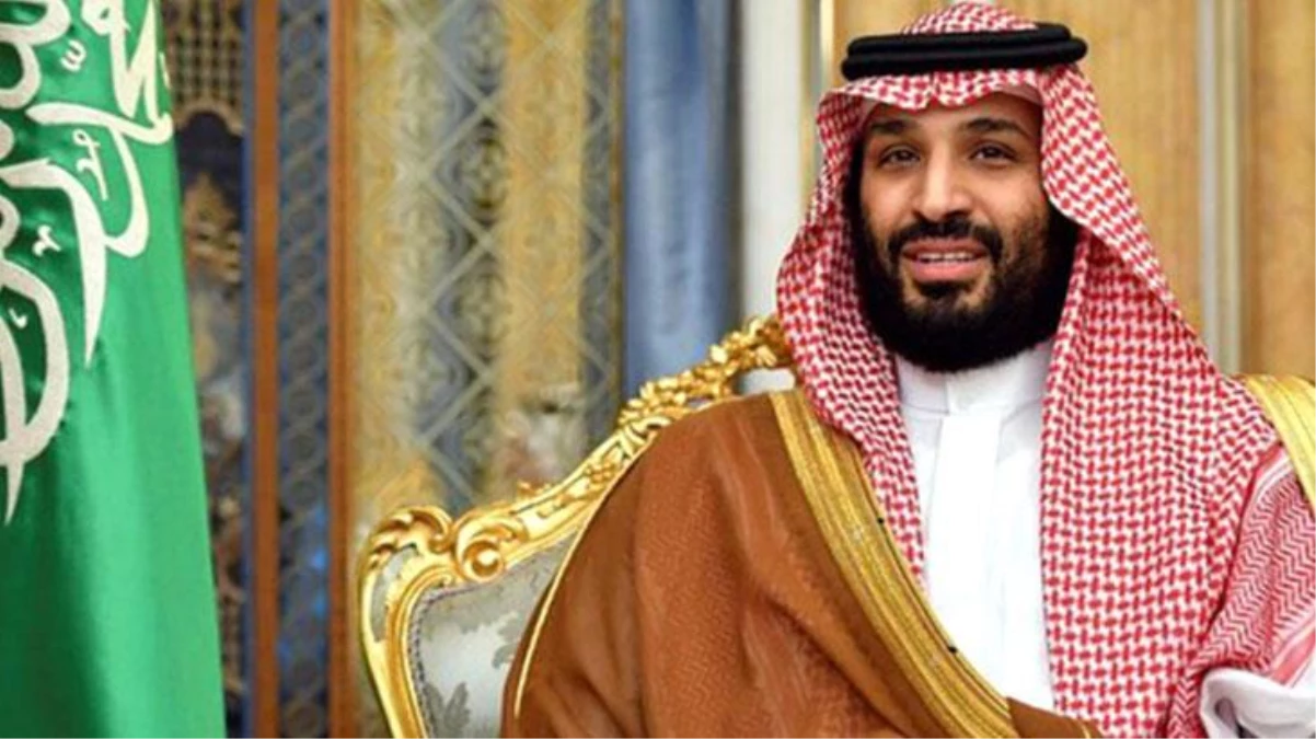 Suudi Arabistan Veliaht Prensi bin Selman bir ilke imza atarak Dünya Ekonomik Forumu\'na çölden katıldı