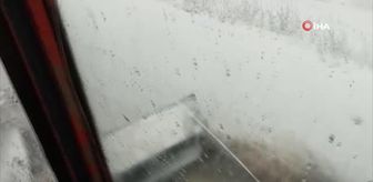 Balıkesir'de karla mücadele sürüyor