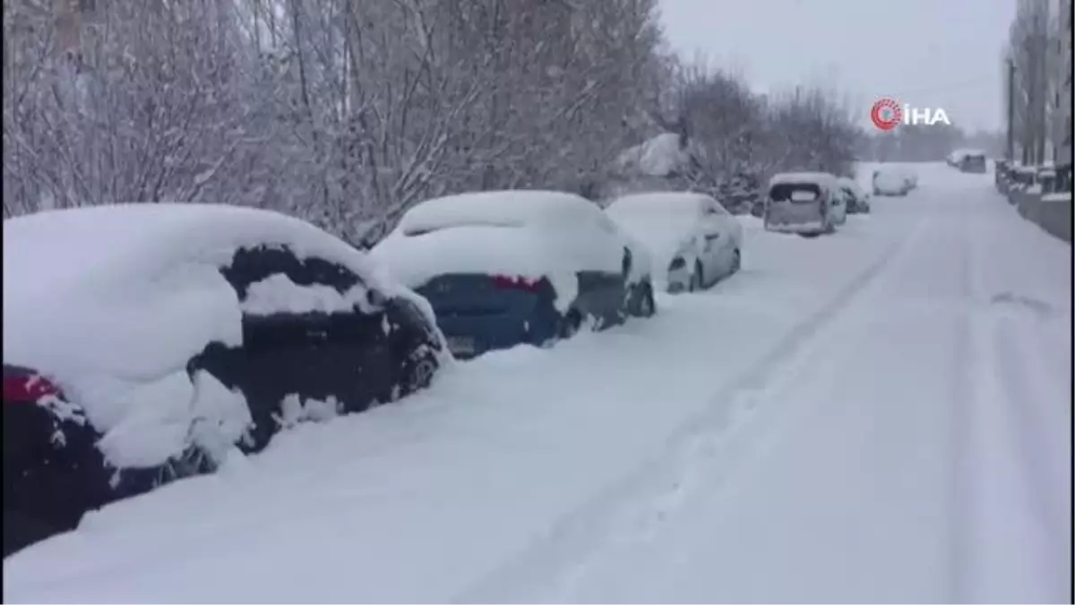 Bingöl\'de 115 köy yolu kapandı, Karlıova kara gömüldü