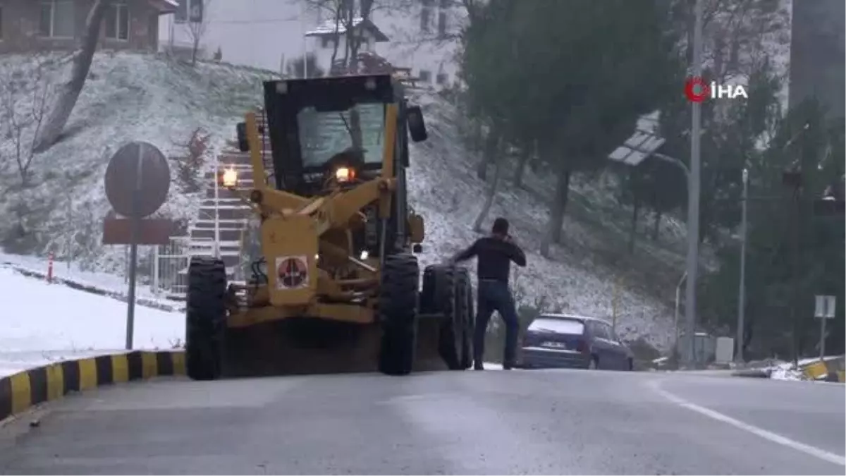 İzmir'de kar sevinci