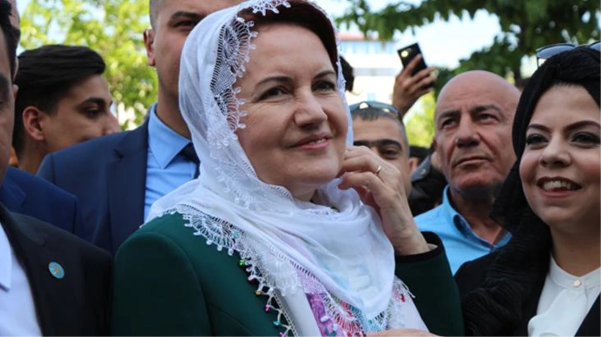 Meral Akşener, hacı olduğu için koronavirüs aşısı olduğu anlara ait fotoğrafını paylaşmamış