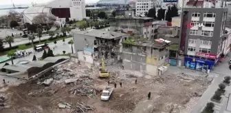 Saathane Meydanı'nda yıkım devam ediyor