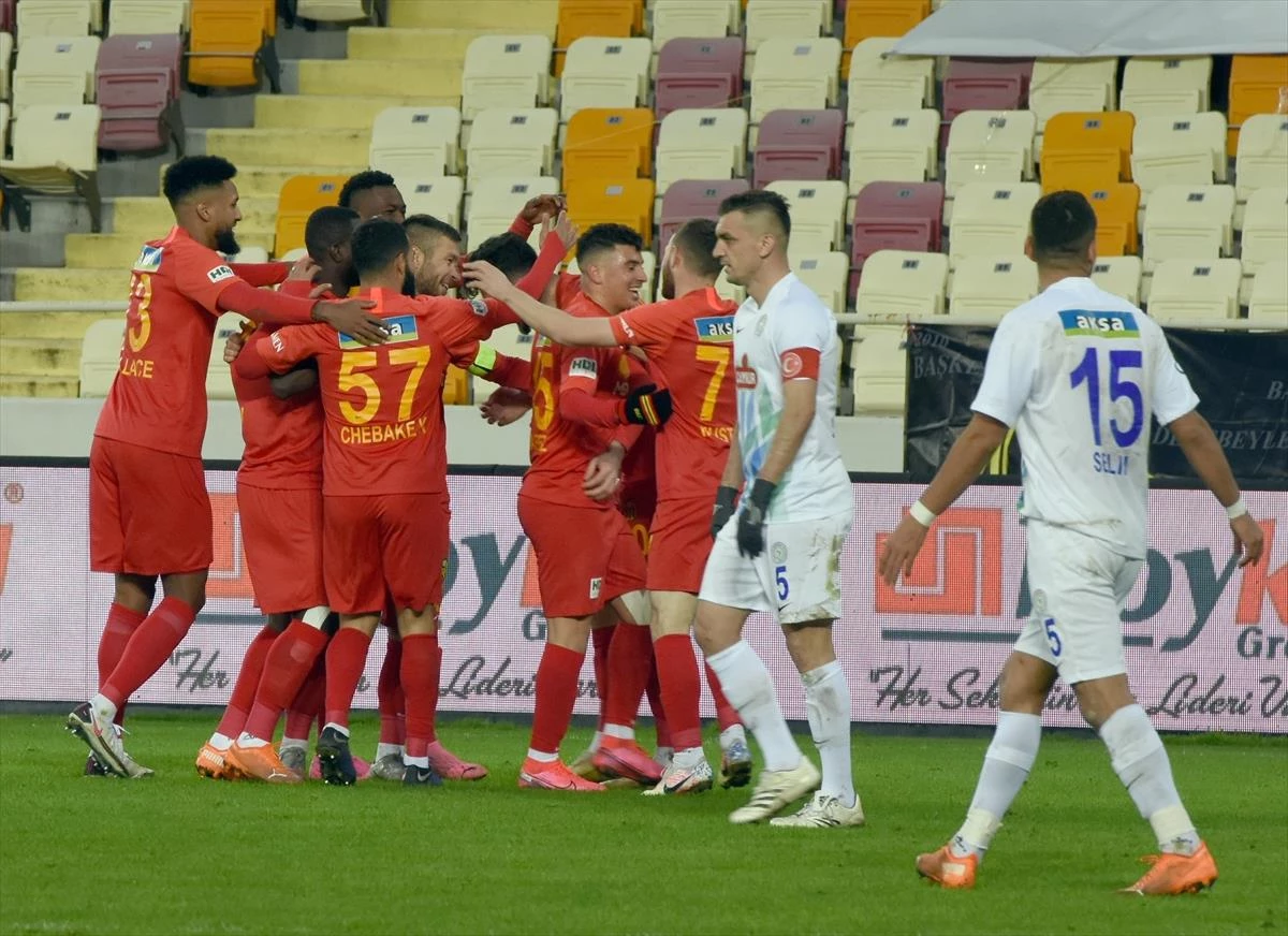 Yeni Malatyaspor, geriye düştüğü maçta Çaykur Rizespor\'u farklı geçti